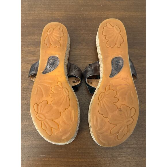 Born Women's Kimona Brown Metallic Floral Leather Thong Sandals Size 7 - Picture 5 of 5
